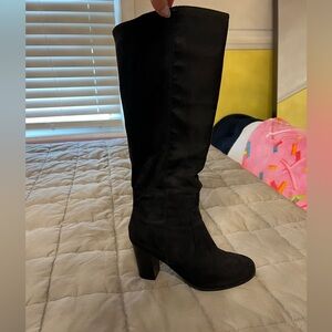 Elegant Black Knee-High Women's Boots